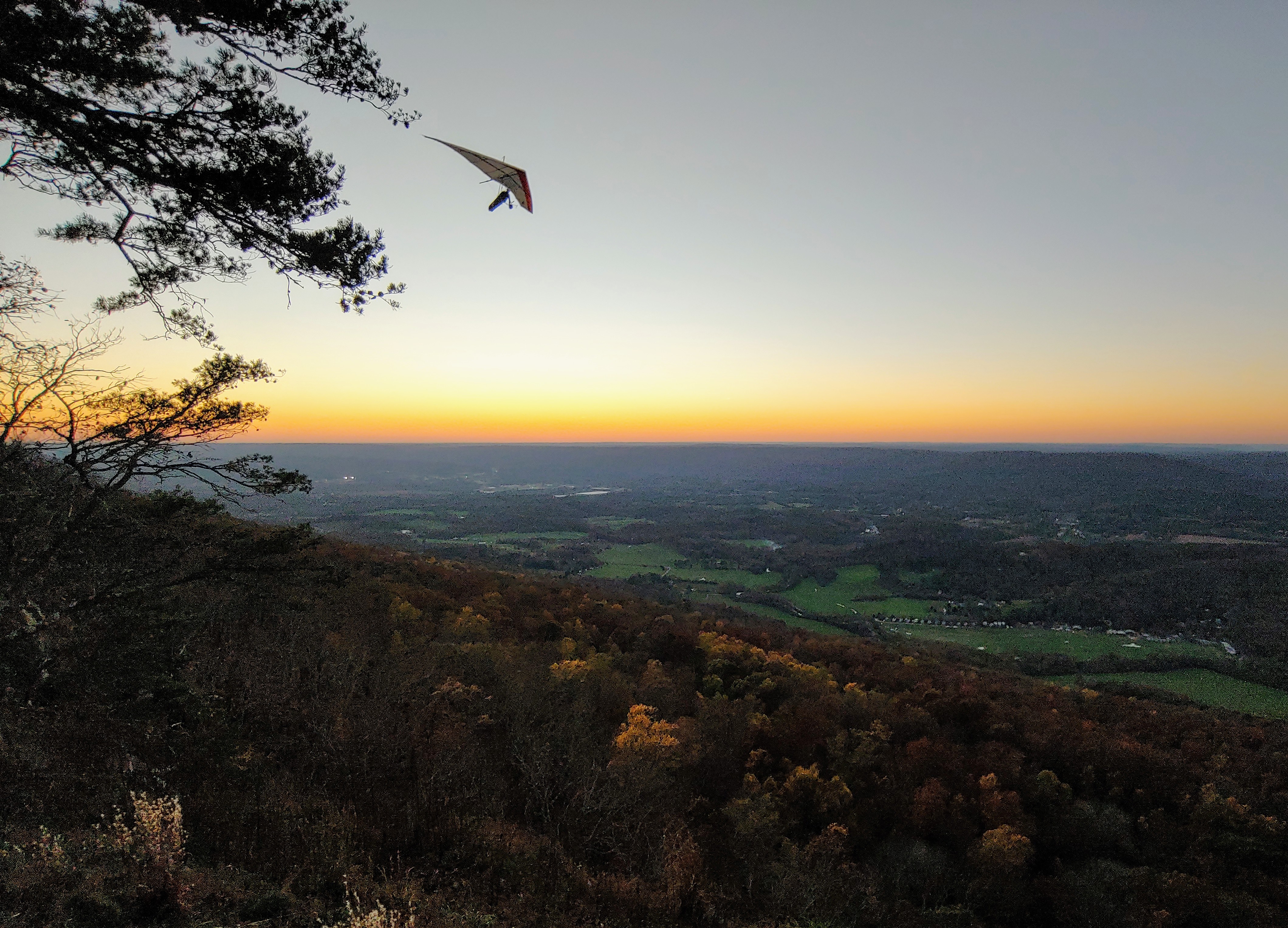 Hang Glider over the Sunset in Lookout Mountain